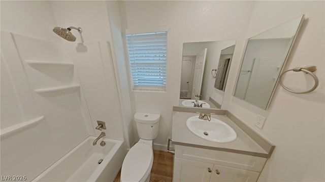 1821 Santa Paula Drive 103, Las Vegas, NV 89104