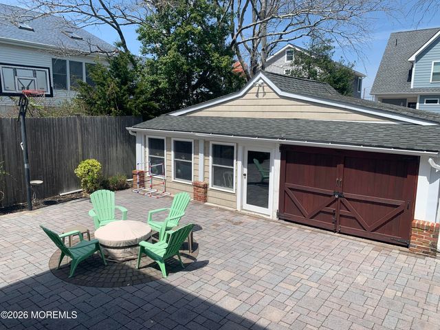 225 Pearl Street, Beach Haven, NJ 08008