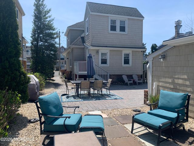 225 Pearl Street, Beach Haven, NJ 08008