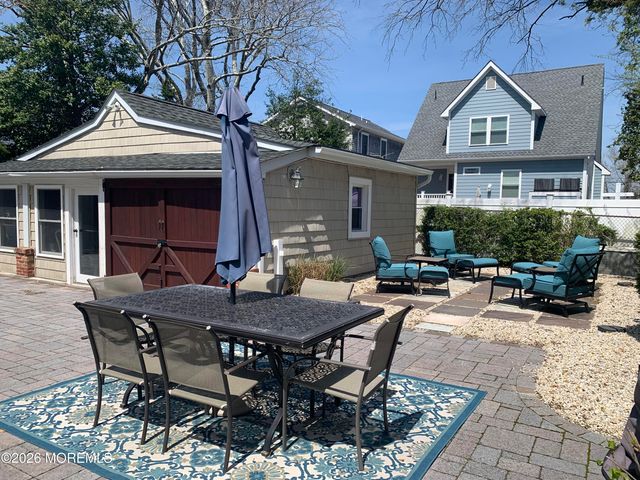 225 Pearl Street, Beach Haven, NJ 08008