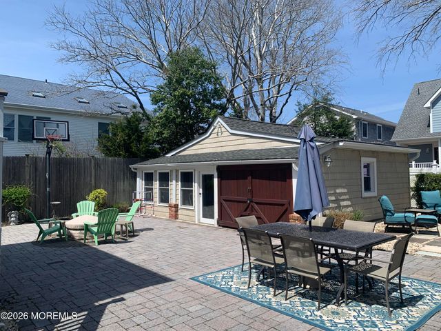 225 Pearl Street, Beach Haven, NJ 08008
