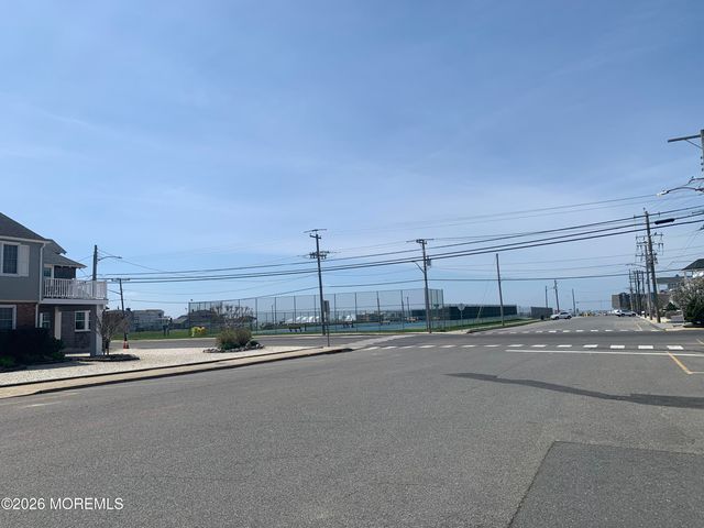 225 Pearl Street, Beach Haven, NJ 08008