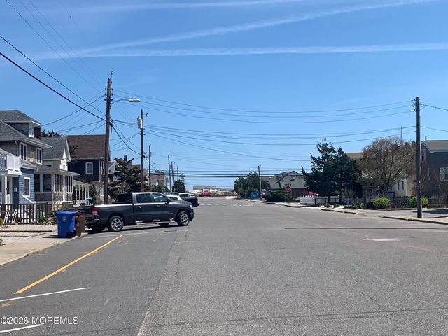 225 Pearl Street, Beach Haven, NJ 08008