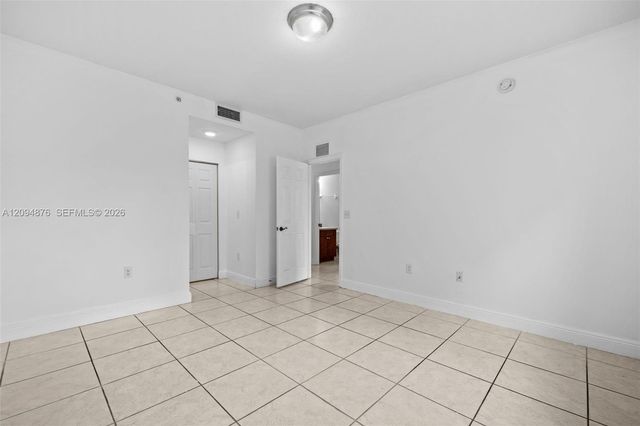 2405 W 78th Street 202, Hialeah, FL 33016