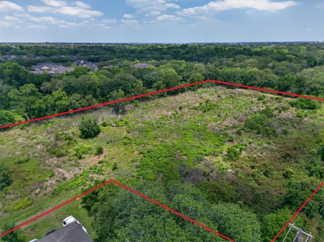 7204 Highway 6, Hitchcock, TX 77563