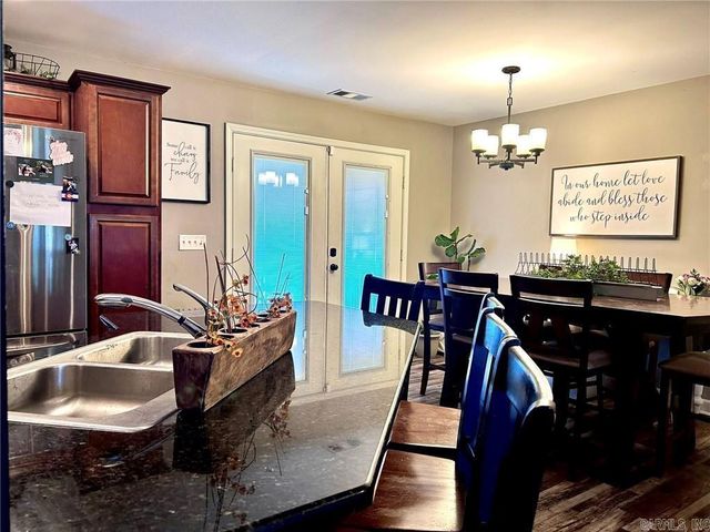 1209 E Date St, Russellville, AR 72802