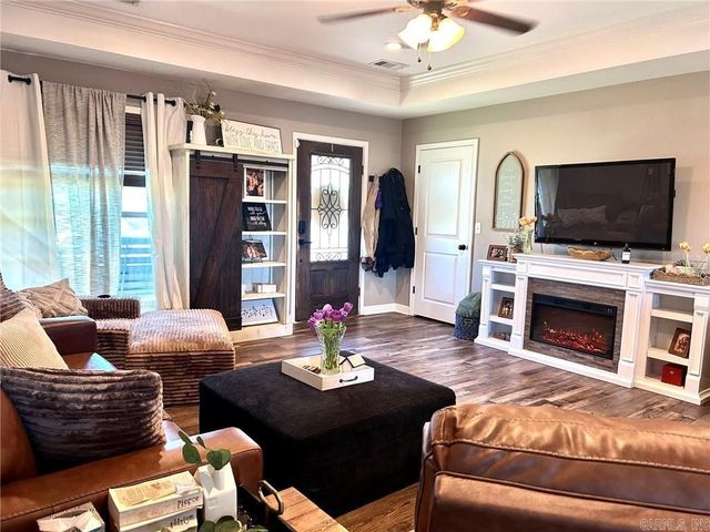 1209 E Date St, Russellville, AR 72802
