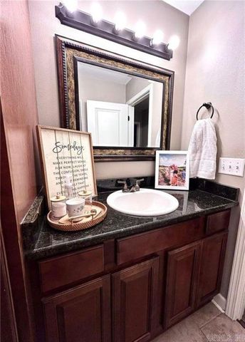 1209 E Date St, Russellville, AR 72802