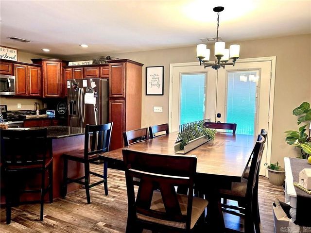 1209 E Date St, Russellville, AR 72802