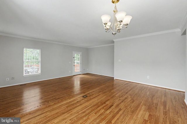 5227 DUNSTABLE LN, Alexandria, VA 22315