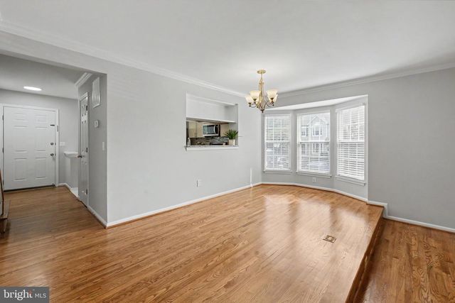 5227 DUNSTABLE LN, Alexandria, VA 22315