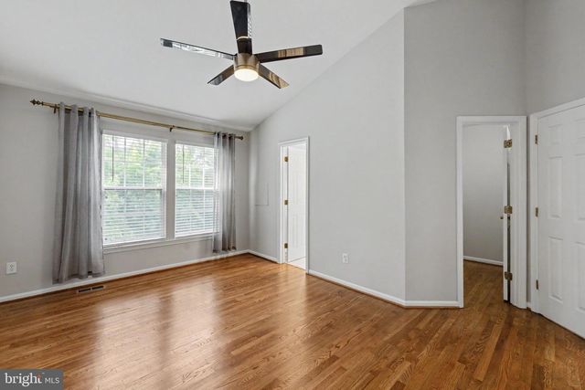 5227 DUNSTABLE LN, Alexandria, VA 22315