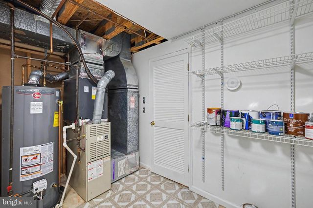 5227 DUNSTABLE LN, Alexandria, VA 22315