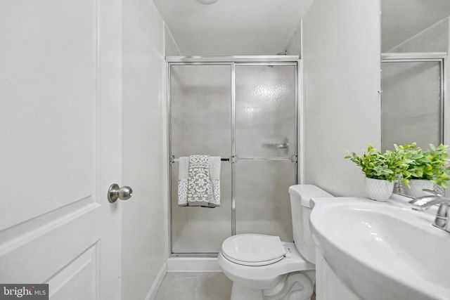 5227 DUNSTABLE LN, Alexandria, VA 22315