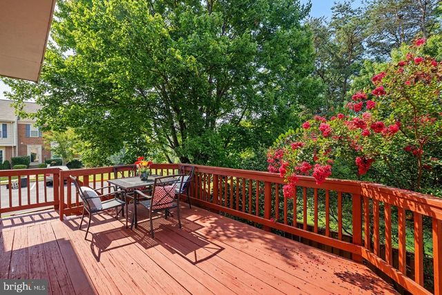 5227 DUNSTABLE LN, Alexandria, VA 22315
