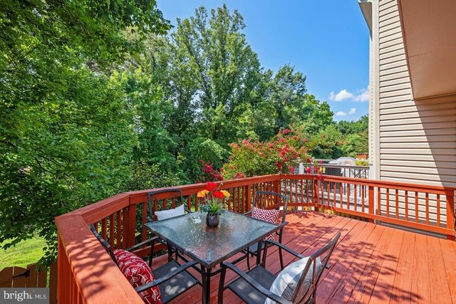 5227 DUNSTABLE LN, Alexandria, VA 22315