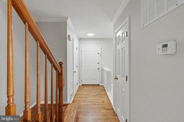 5227 DUNSTABLE LN, Alexandria, VA 22315
