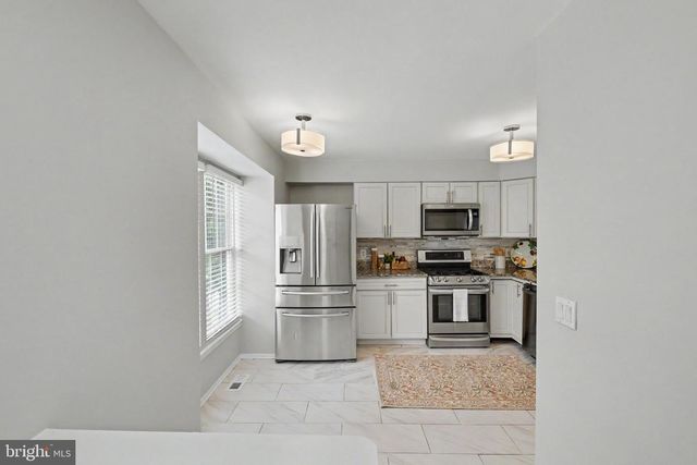 5227 DUNSTABLE LN, Alexandria, VA 22315