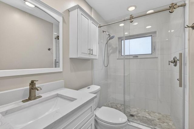 7101 NW 98th Terrace, Tamarac, FL 33321