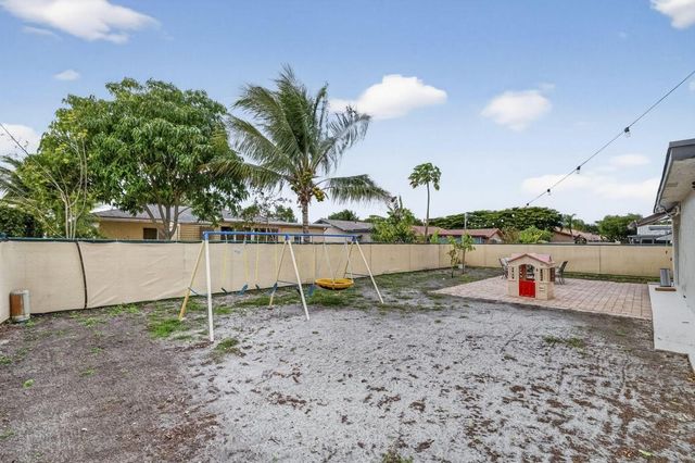 7101 NW 98th Terrace, Tamarac, FL 33321