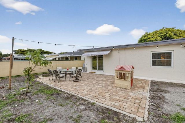 7101 NW 98th Terrace, Tamarac, FL 33321