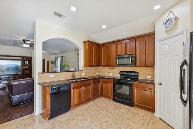 506 Austin Lane, Lavon, TX 75166