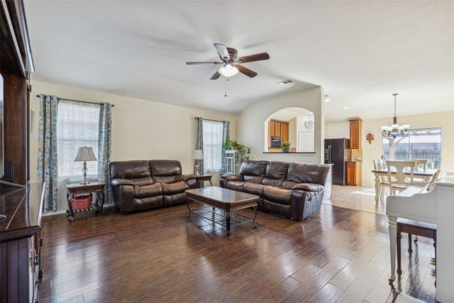 506 Austin Lane, Lavon, TX 75166