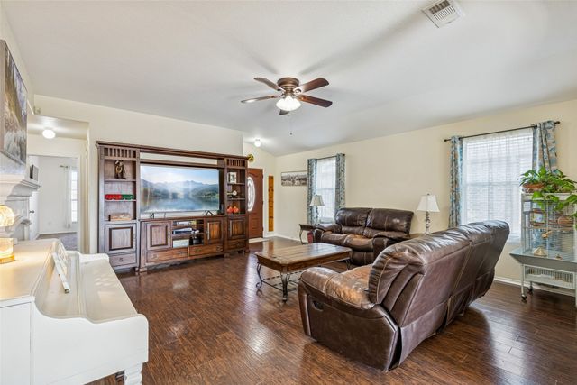 506 Austin Lane, Lavon, TX 75166