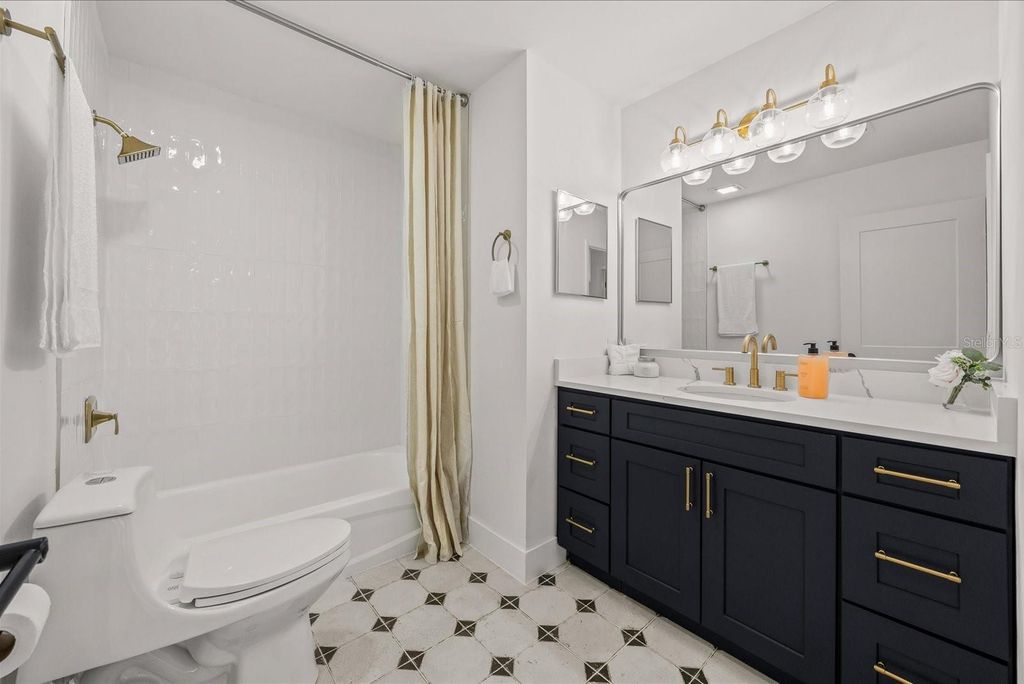 Image 11 of property listing at 1417 SE RIVERGREEN CIRCLE, Port St Lucie, FL 34952