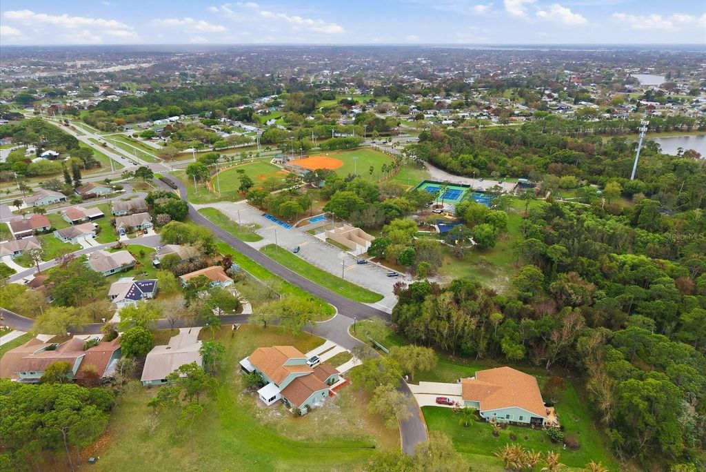 Image 23 of property listing at 1417 SE RIVERGREEN CIRCLE, Port St Lucie, FL 34952