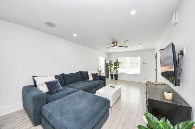 7003 Darien Street, Houston, TX 77028
