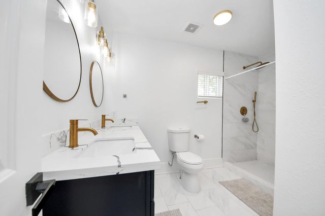 7003 Darien Street, Houston, TX 77028