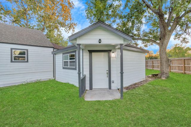 7003 Darien Street, Houston, TX 77028