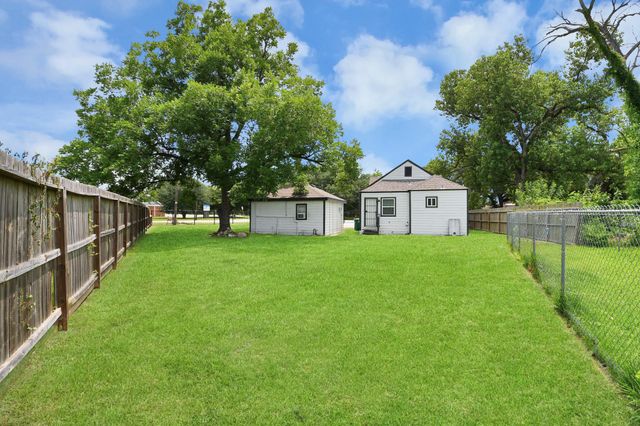 7003 Darien Street, Houston, TX 77028