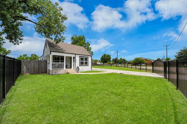 7003 Darien Street, Houston, TX 77028