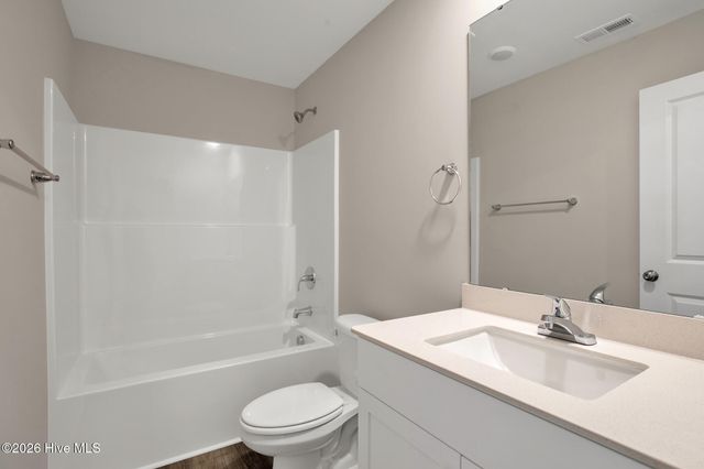 8 W Emily Gardens Drive, Selma, NC 27576