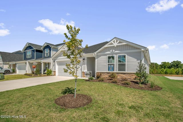 8 W Emily Gardens Drive, Selma, NC 27576
