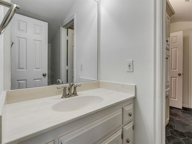 3641 Equestrian Court, Edmond, OK 73034
