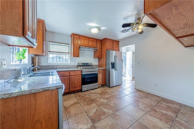 1812 W 48th, Los Angeles, CA 90062