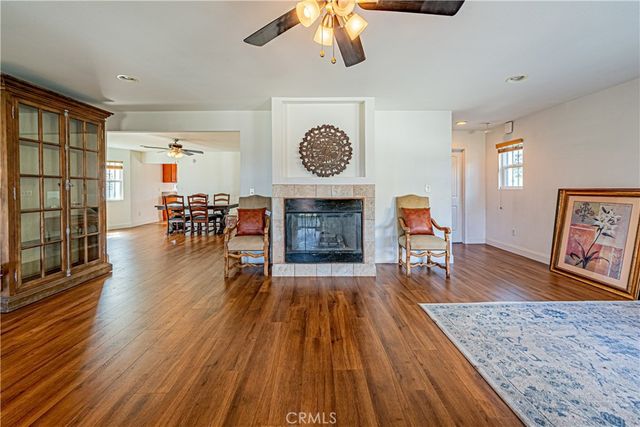 1812 W 48th, Los Angeles, CA 90062