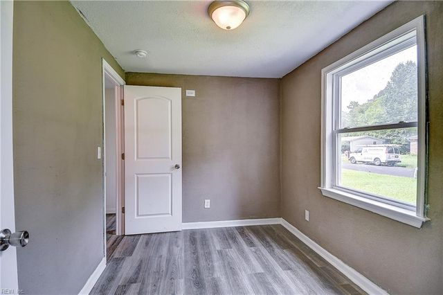 1415 Blythewood Ln, Suffolk, VA 23434