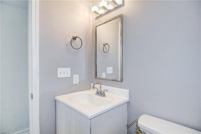 1415 Blythewood Ln, Suffolk, VA 23434