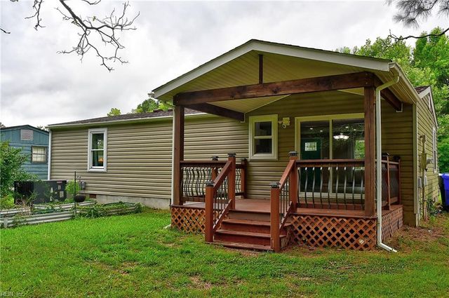 1415 Blythewood Ln, Suffolk, VA 23434