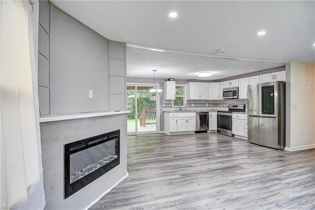 1415 Blythewood Ln, Suffolk, VA 23434