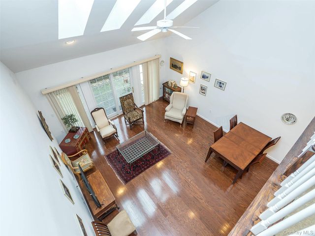 174 Pond View Drive, Port Washington, NY 11050