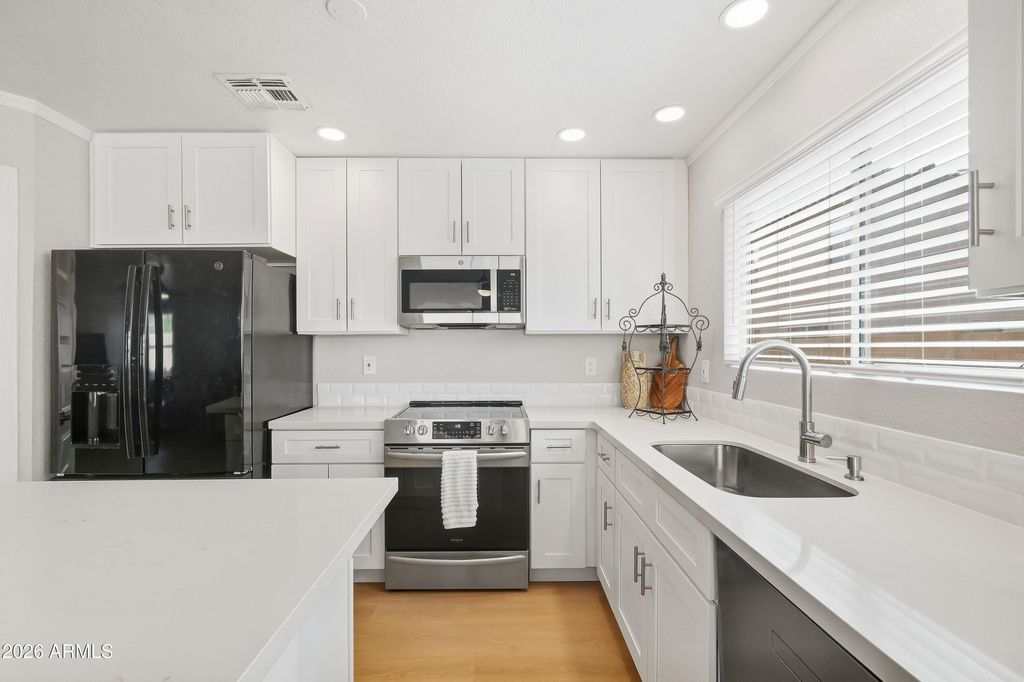 2303 E 35TH Avenue, Apache Junction, AZ 85119 — photo 5