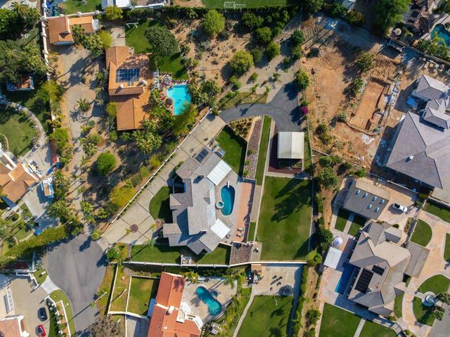 2886 Windwood Way, El Cajon, CA 92019