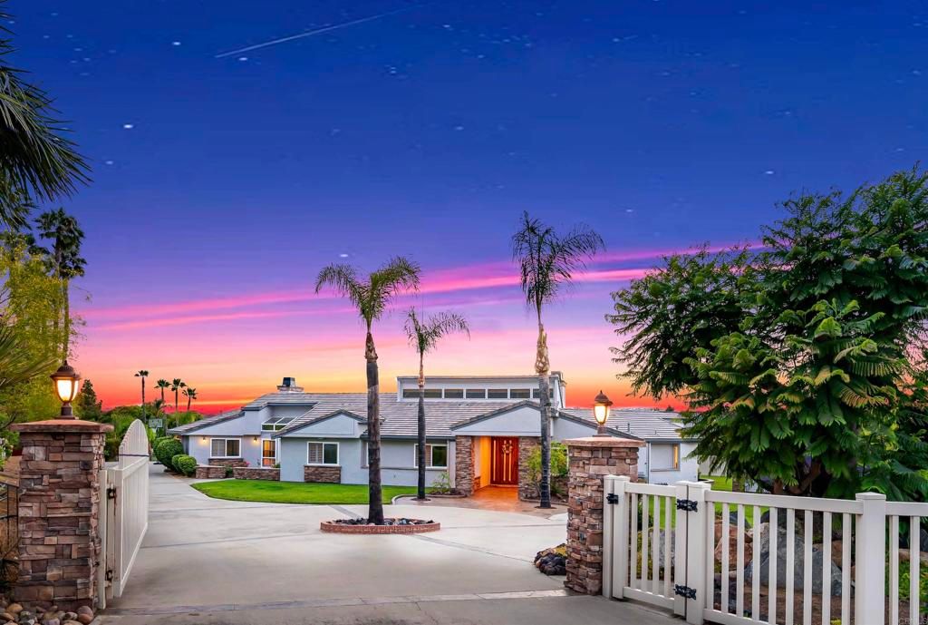 2886 Windwood Way, El Cajon, CA 92019