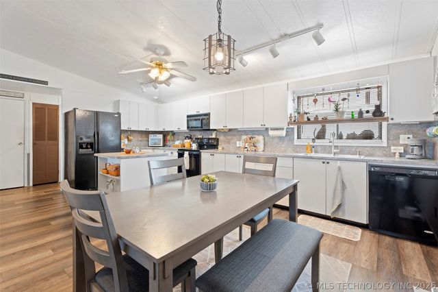 34850 S 539 Loop, Jay, OK 74346