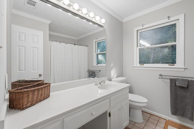 8170 Old Mill Drive, Gainesville, GA 30506
